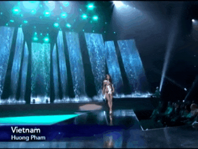 Trước thềm chung kết HHHV 2017, Phạm Hương thể hiện khả năng catwalk uyển chuyển, điêu luyện-4