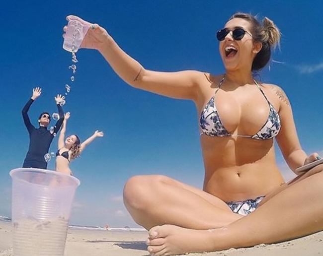 Gái xinh chỉ bí quyết sống ảo trên mạng xã hội-1