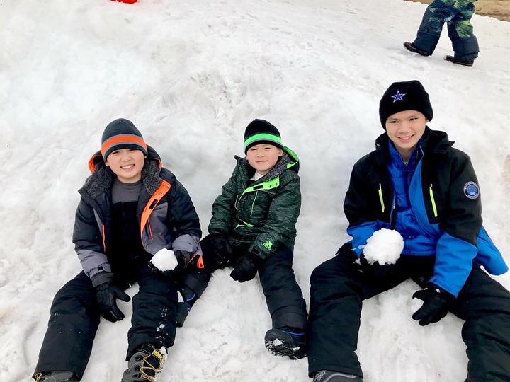 Tin sao Việt: Trương Quỳnh Anh và Tim đi chơi cùng bạn bè giữa tin đồn ra ở riêng-4