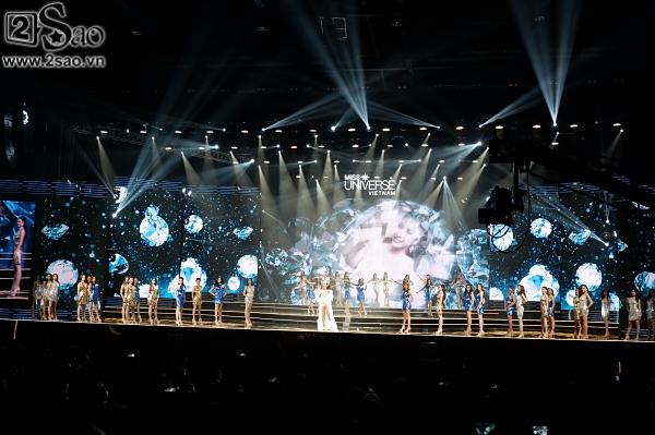 Dàn thí sinh Hoa hậu Hoàn vũ Việt Nam 2017 chào sân đầy khí thế-2