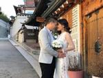 BTV Hoàng Linh được cầu hôn dưới cái lạnh 3 độ ở Hàn Quốc, chính thức xác nhận kết hôn