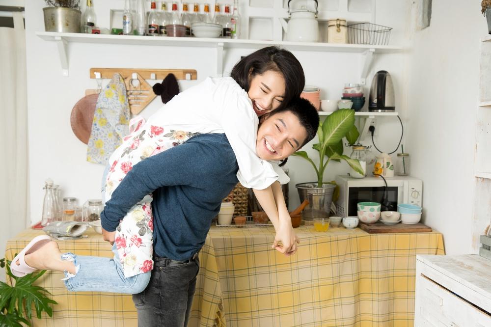 Mặc kệ tin đồn rạn nứt với Trường Giang, Nhã Phương tung ảnh hạnh phúc bên Cường Seven-3