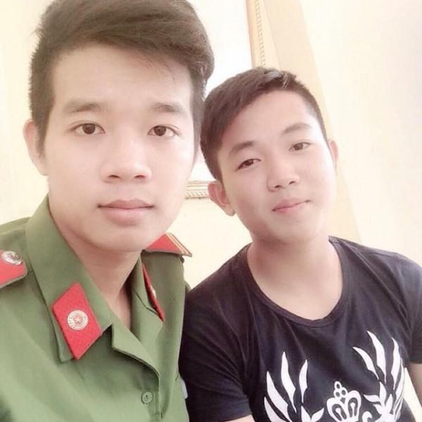 Soái ca cảnh sát thổi sáo hit Buồn của anh khiến người nghe ‘nổi da gà’ vì quá hay-2