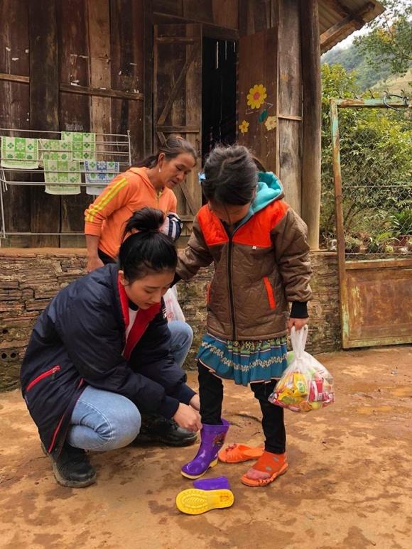 Hot girl - hot boy Việt: Khánh Vy trổ tài đọc rap chất hơn nước cất-6