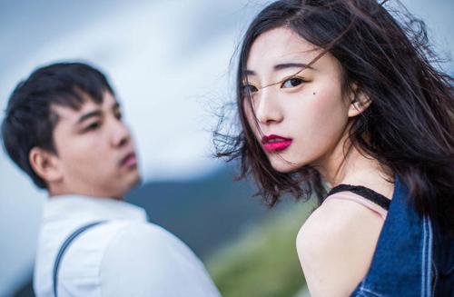 Nghe lén cú điện thoại, tôi phát hiện lí do chồng đẹp trai chịu lấy người xấu như tôi-1