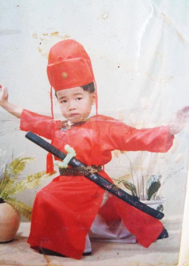 Cư dân mạng hào hứng với trào lưu khoe ảnh cosplay hồi nhỏ-1