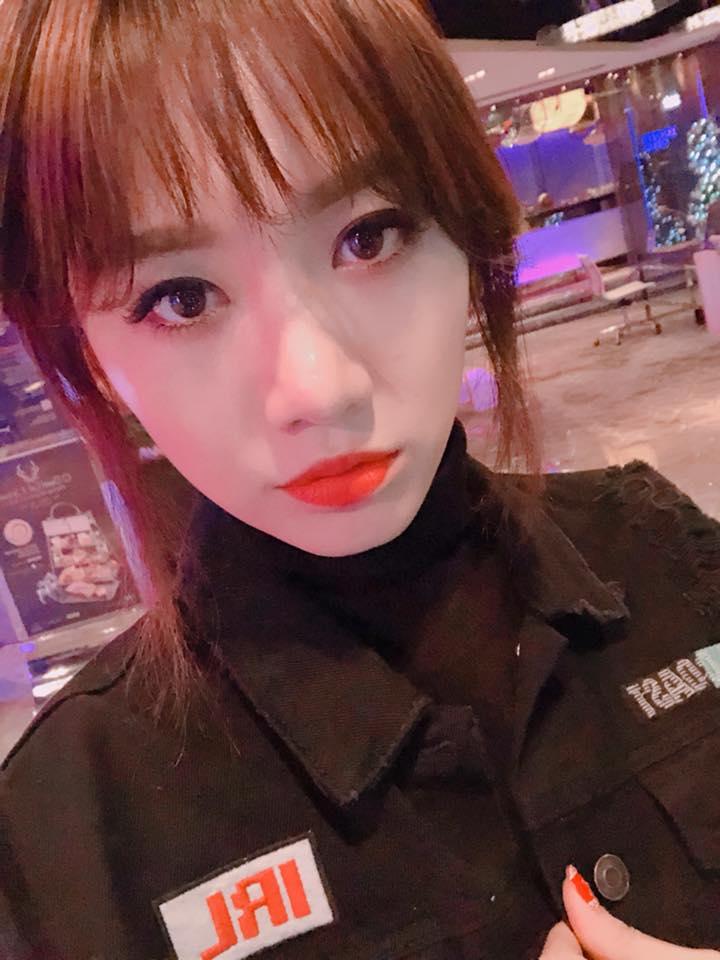 Tin sao Việt: Trương Ngọc Ánh biến dạng môi vì ăn uống-7