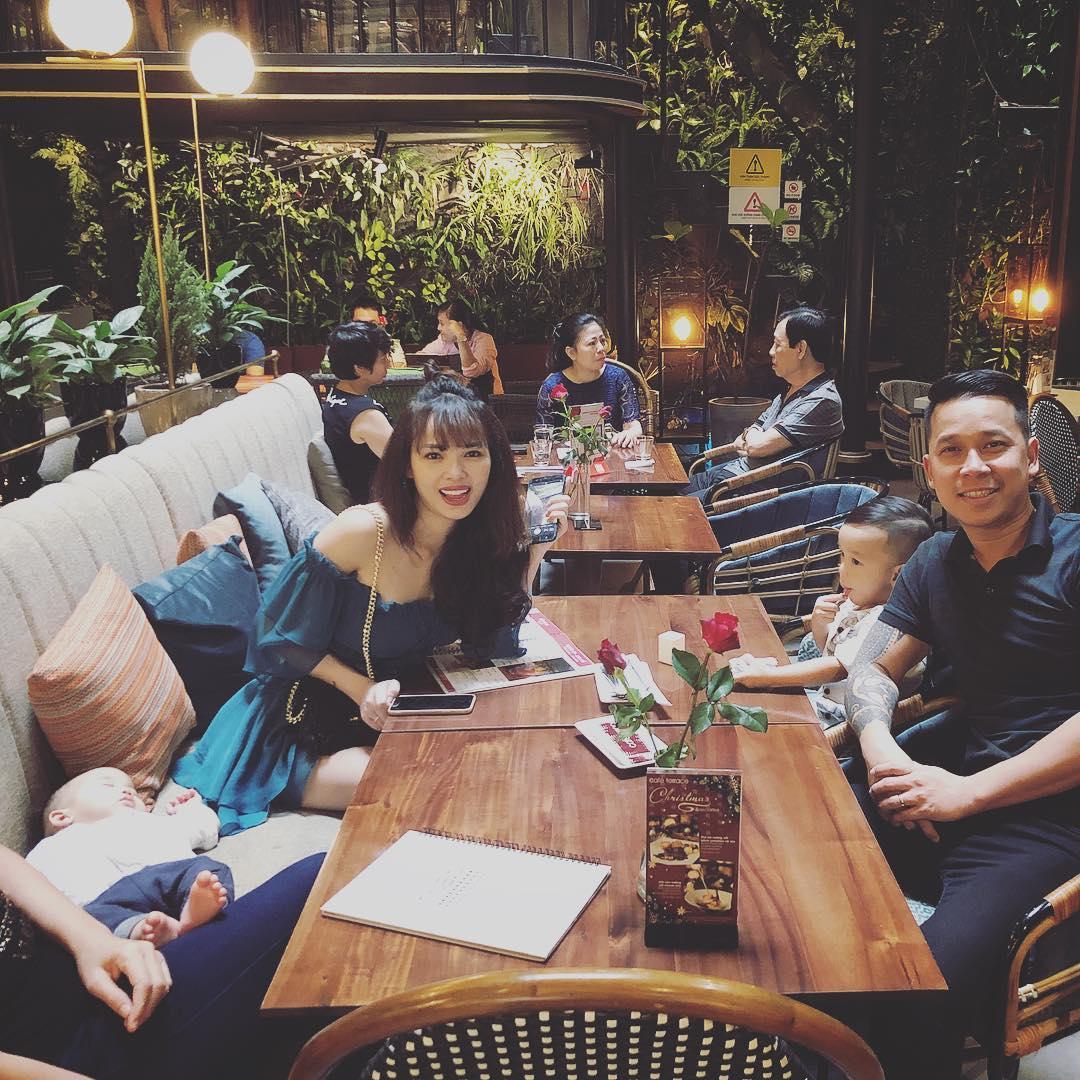 Tin sao Việt: Trương Ngọc Ánh biến dạng môi vì ăn uống-9