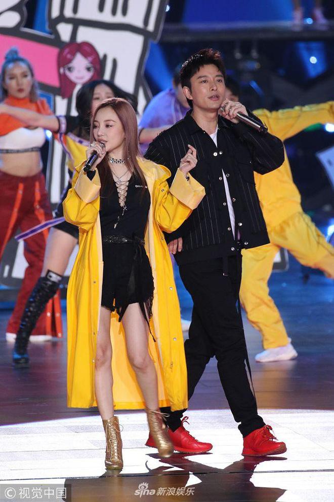 Trước khi bung bét scandal ngoại tình, Lý Tiểu Lộ và Giả Nãi Lượng ngọt ngào ít ai sánh kịp-8