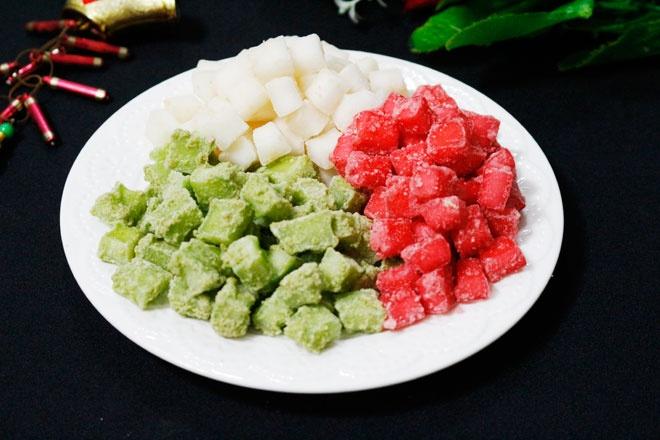 Tự làm mứt dừa viên 3 màu béo bùi, giòn ngọt đón xuân-1