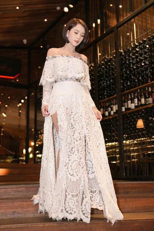 Không chỉ mê mệt màu trắng, Nhã Phương và ‘Bóng hồng 2 triệu đô’ của Trường Giang còn đụng hàng chan chát-10