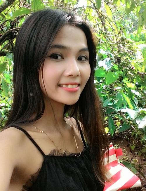 Chân dung cô em gái nhỏ nhắn, xinh xắn của em gái Hoa hậu Hoàn vũ Việt Nam 2017-2