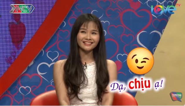 Mỹ nữ xứ Thanh xinh đẹp thừa nhận mới nghe giọng đã bắt sóng anh chàng kém 1 tuổi-5