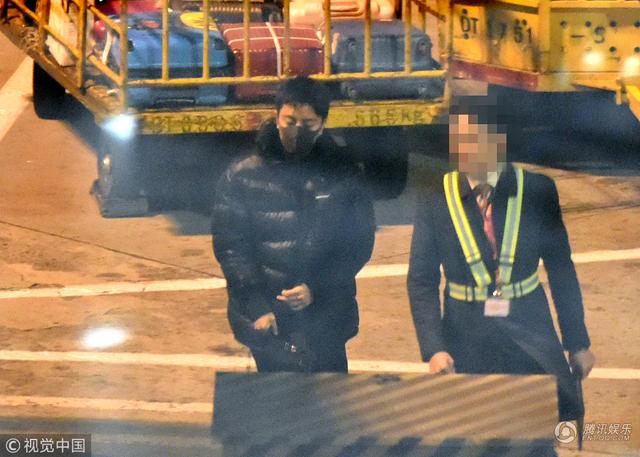 Sau tâm thư thừa nhận vợ ngoại tình, Giả Nãi Lượng xuất hiện lặng lẽ, cúi đầu khi nghe thấy tên Lý Tiểu Lộ-3