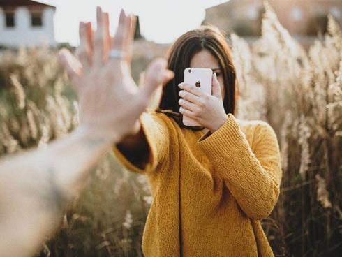 Một mối quan hệ sâu sắc hơn trăm mối quan hệ qua đường