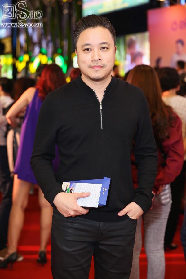 Lâm Khánh Chi diện áo dài đỏ rực nhưng lạc quẻ ở sự kiện-10