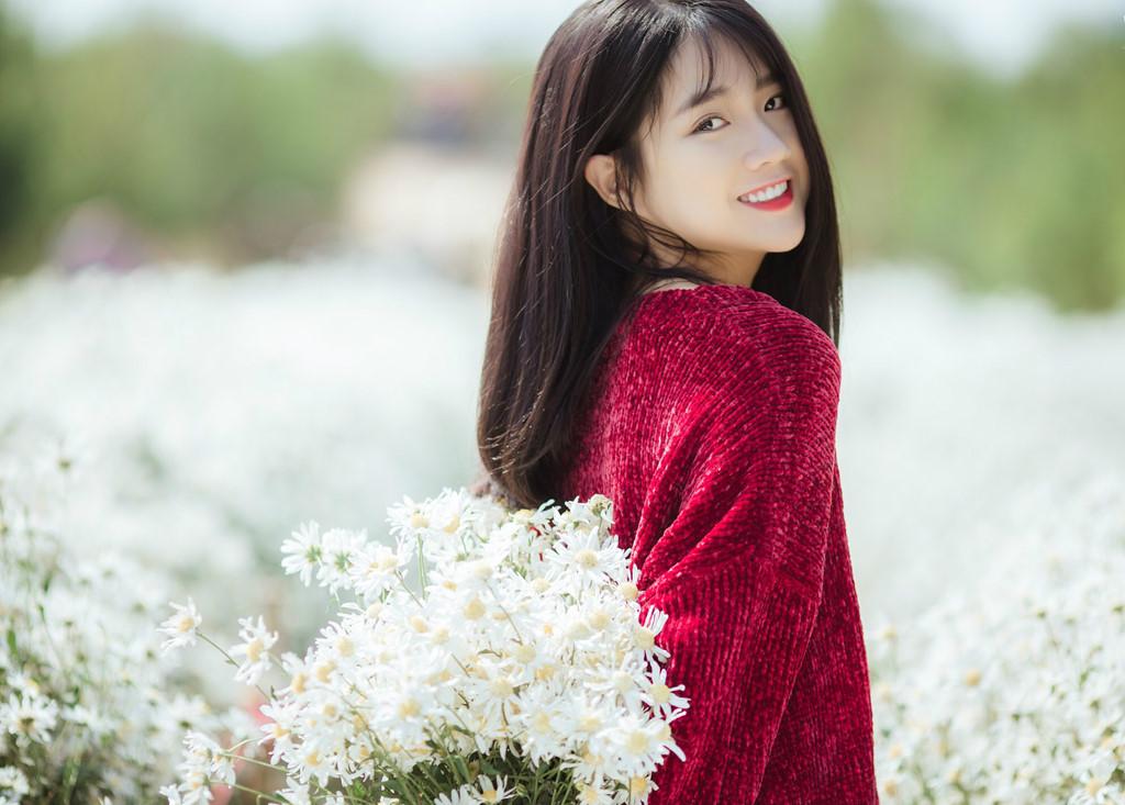 Hot girl Kiều Trinh: 23 tuổi tự mua xe hơi không hề giỏi-4