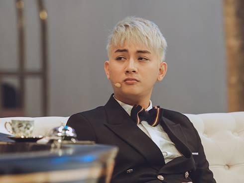 Hoài Lâm bật khóc: 'Tôi muốn được quay lại cuộc sống bình yên ngày nào'