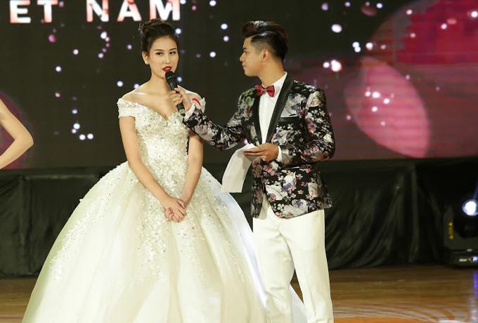 Á hoàng Trang sức 2017 Hà Lade gây shock khi dẫn sai lời Bác Hồ trong phần thi ứng xử-2