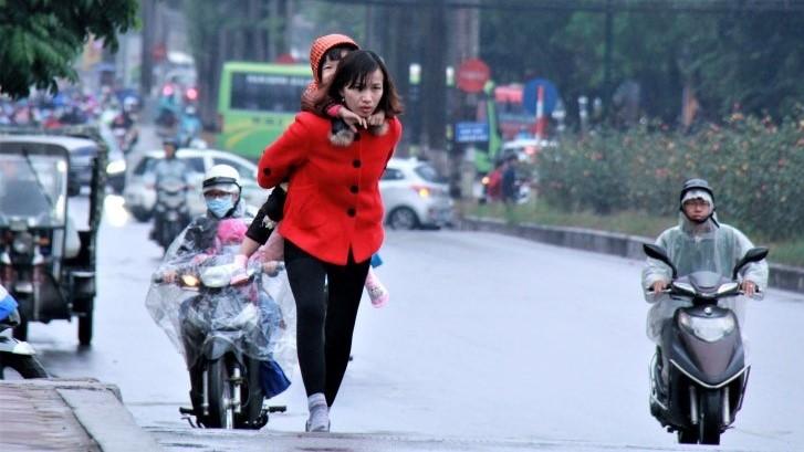 Học sinh tiểu học, mầm non Hà Nội được nghỉ học khi nhiệt độ dưới 10°C-2