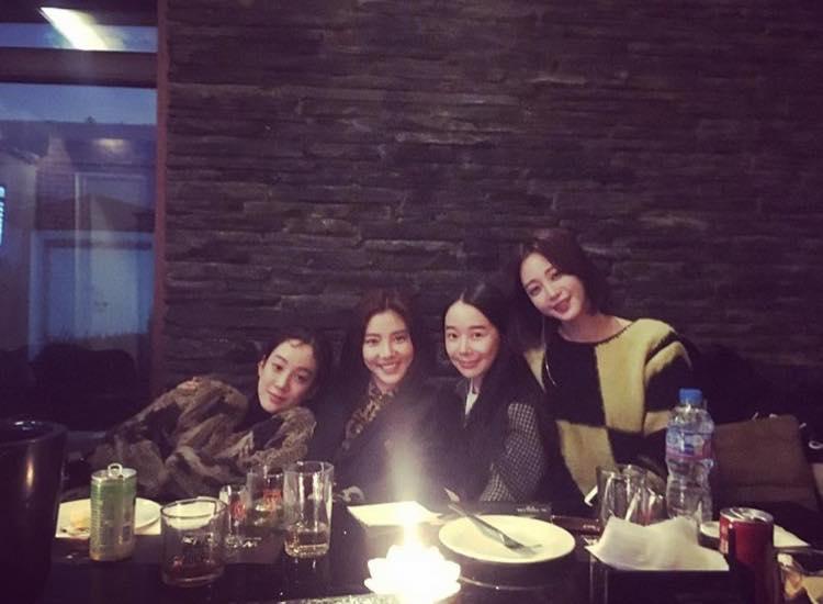 Sao Hàn 9/1: Mỹ nhân Masters Sun muốn được hẹn hò với tài tử Goblin Gong Yoo-3