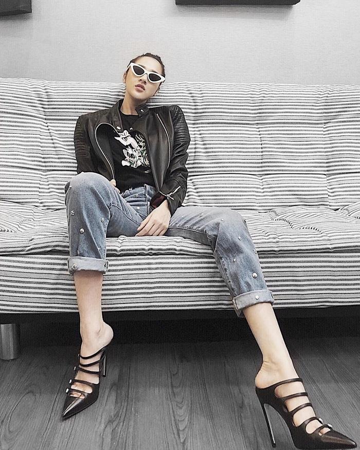 Angela Phương Trinh sến sẩm - Kỳ Duyên khoe lưng trần gợi cảm nổi bật nhất street style tuần mới-5