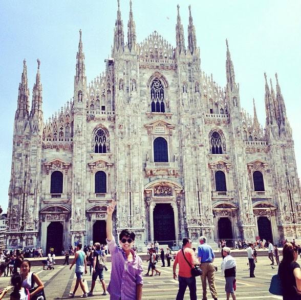 Cuộc sống sang chảnh của cậu út điển trai nhà chồng Hà Tăng-3