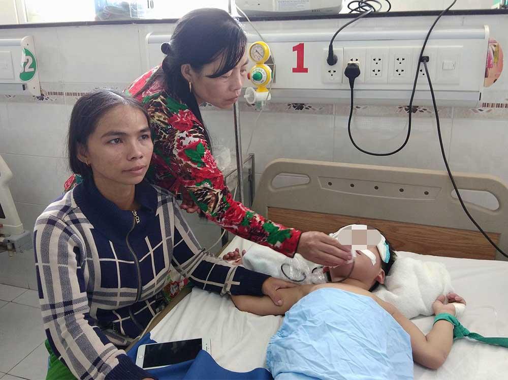 Diễn biến mới vụ cha pha thuốc sâu vào sữa cho 3 con uống-2