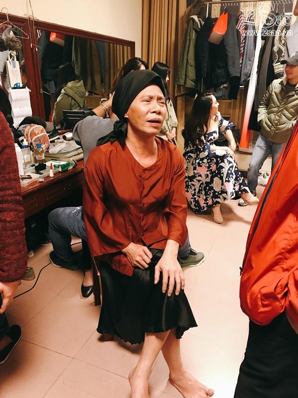 Hậu trường Gala Cười 2018: Công Lý hóa bà lão quê mùa, Vân Dung lộng lẫy váy áo-2