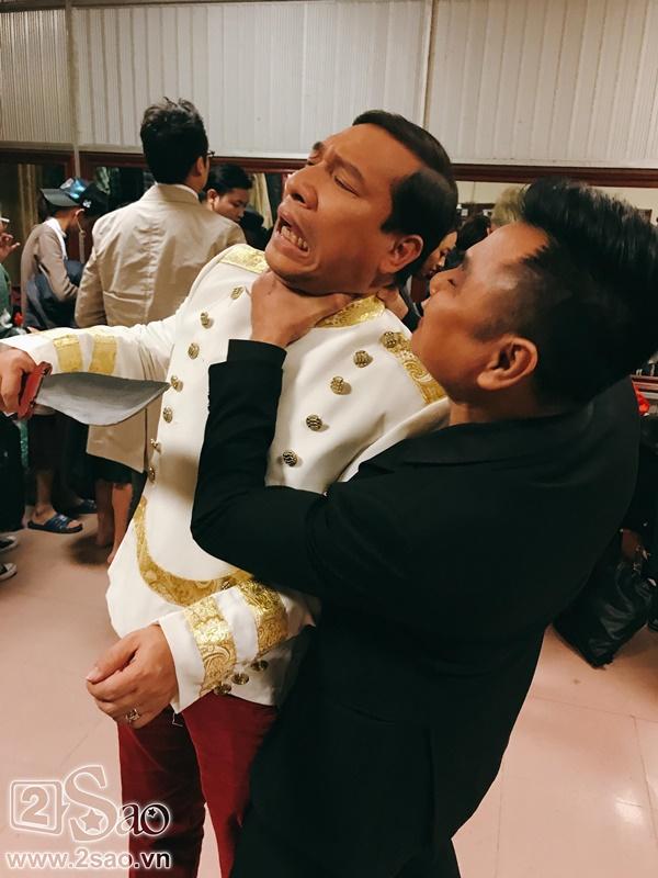 Hậu trường Gala Cười 2018: Công Lý hóa bà lão quê mùa, Vân Dung lộng lẫy váy áo-8