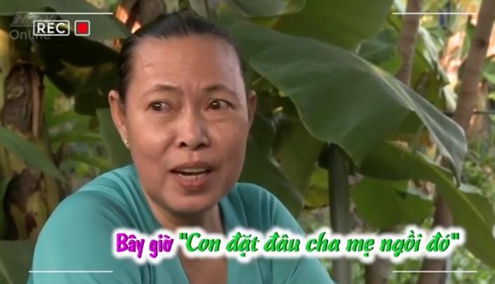 Cô gái muốn bỏ chạy khỏi cuộc hẹn hò khi phát hiện người phụ việc là mẹ bạn trai-1