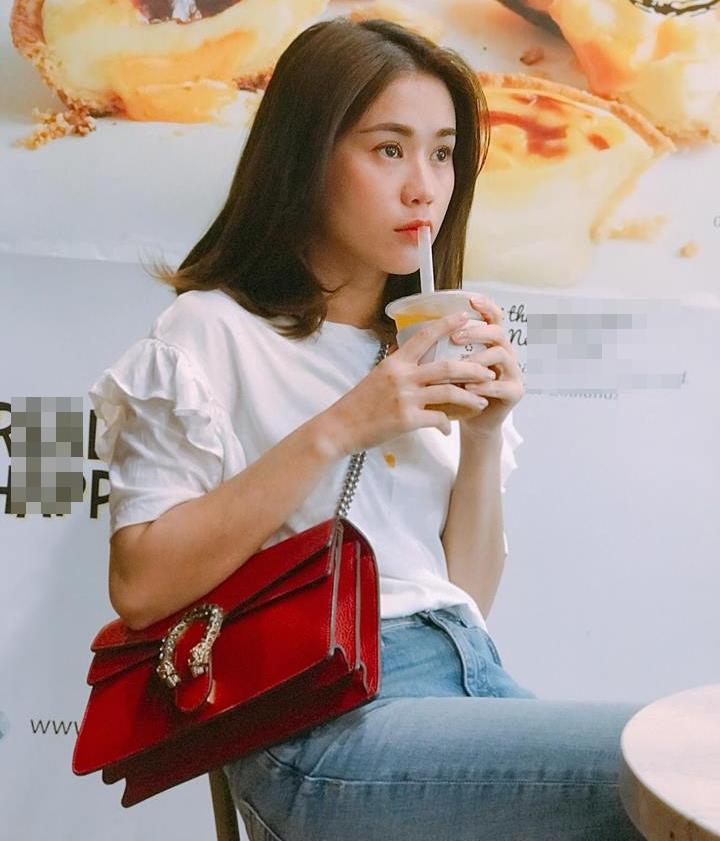 Hot girl - hot boy Việt: Huyền Baby phô diễn hình thể quyến rũ giữa biển-5