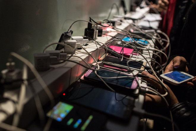 Để tránh những sai sót thường gặp khi sạc pin cho smartphone-5