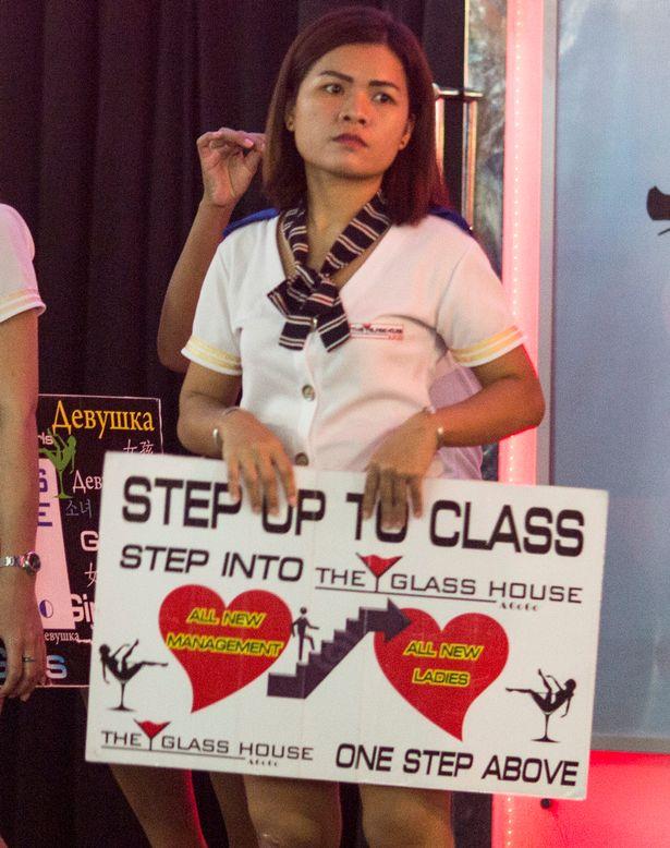 Thâm nhập thiên đường Pattaya: Nơi du khách bất chấp hiểm nguy bởi bị cảnh và tình làm đôi chân gục ngã-4