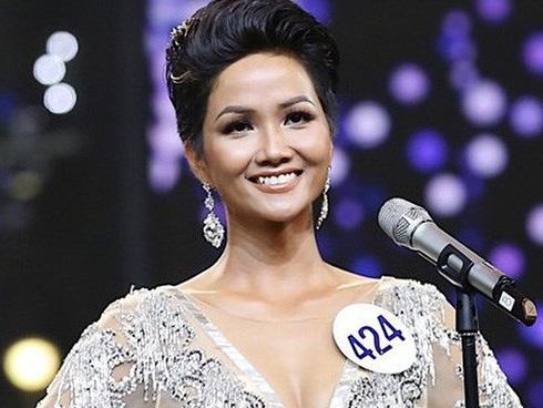 Mẫu cò hương Cao Ngân gây sốt với phần thi ứng xử cực lầy tại Hoa hậu Hoàn vũ Việt Nam 2019-6