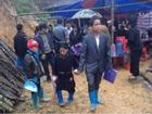 Cảm động đám cưới ngày mưa rét của cặp vợ chồng nghèo ở Lạng Sơn