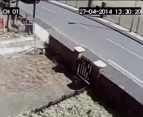 Thể hiện với gái nhận ngay cái kết tê tái-2