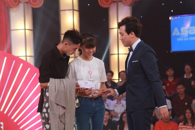 Đôi bạn tuổi teen phá hàng loạt hit showbiz khiến Trấn Thành thích thú-2