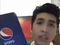 Nhân vật HOT đầu năm: Noo Phước Thịnh lộ nội y khi livestream, Trọng Hiếu quên khóa quần trên truyền hình-3