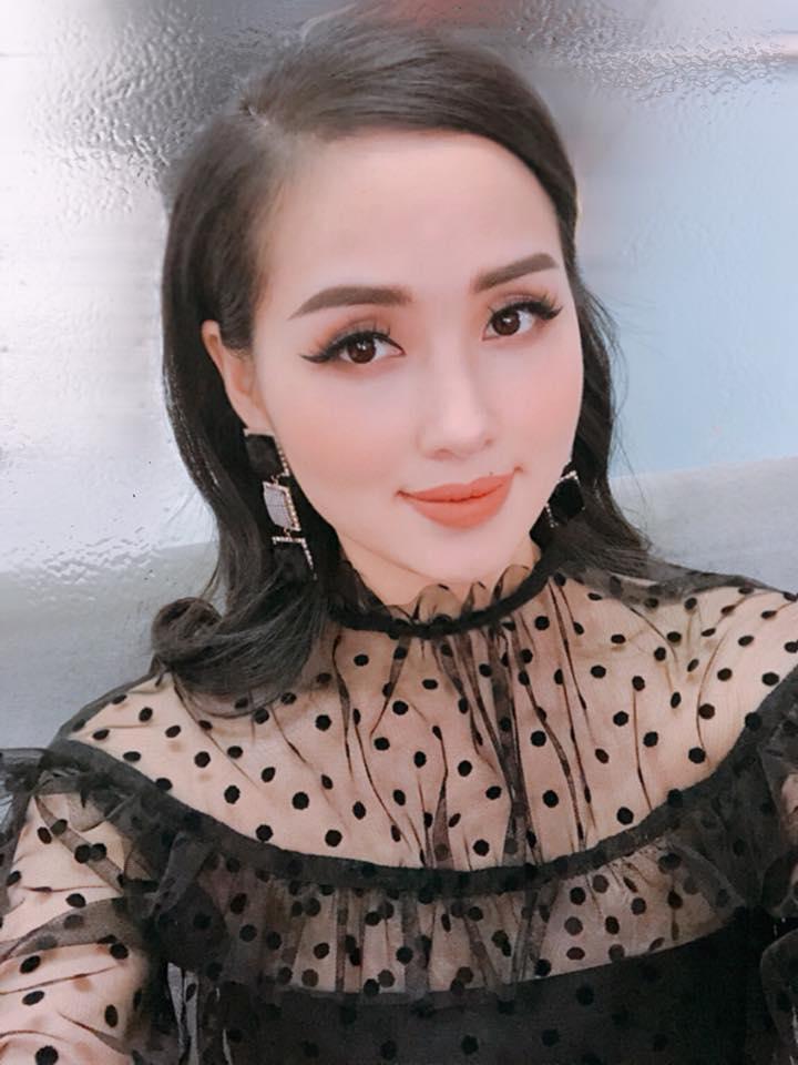 Hot girl - hot boy Việt: Trà Ngọc của Vì yêu mà đến mượn trai đẹp hát nhép Người lạ ơi-2