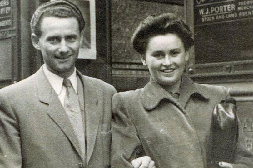 Mối duyên định mệnh ở địa ngục trần gian khiến bạn tin rằng khi tình yêu đến, muốn trốn cũng không được-3