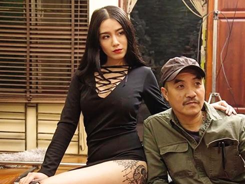 Hài Tết nhiều cảnh hở hang, vì sao vẫn cấp phép?