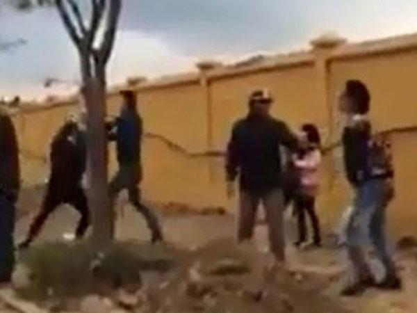 Sự thật bất ngờ về vụ xô xát đánh cả bé gái gần trường THCS Long Biên-1