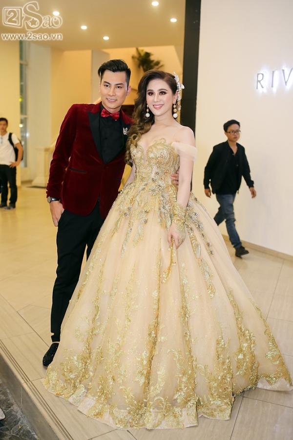 Lâm Khánh Chi xuất hiện với váy cưới dài hàng chục mét-3