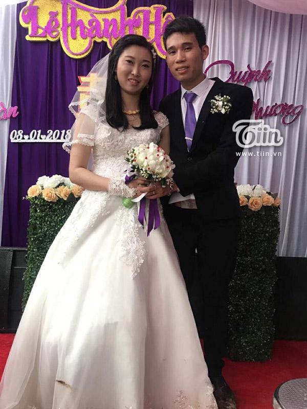 Màn rước dâu bằng xe công nông độc đáo tại Phú Thọ gây sốt mạng xã hội-4