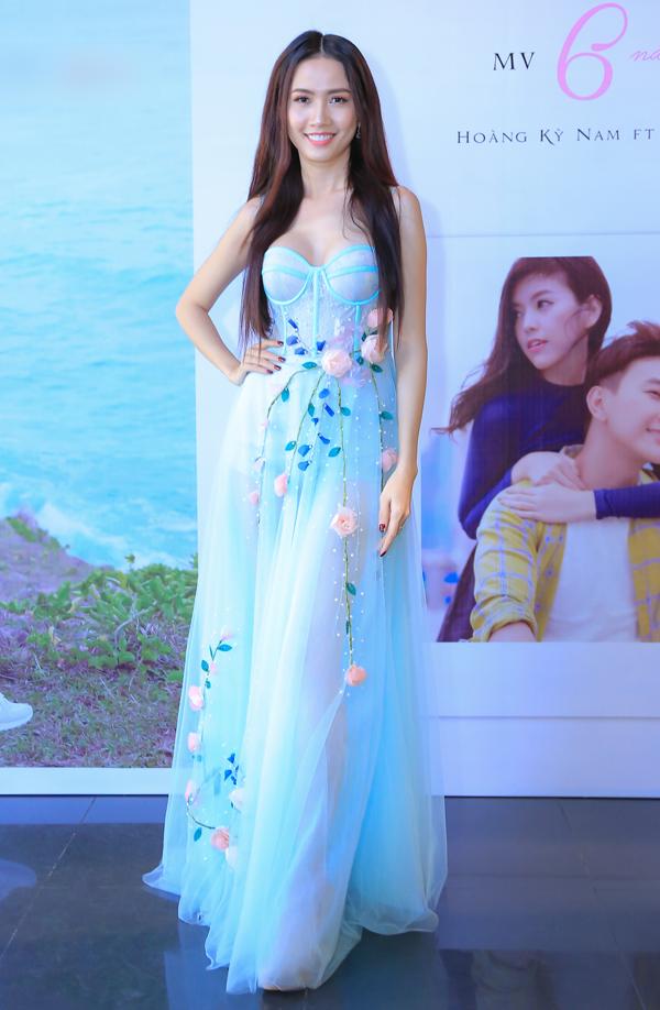 Tiêu Châu Như Quỳnh già chát - Lan Phương rườm rà khó hiểu cùng lọt top sao xấu tuần này-5