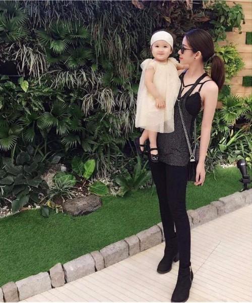 Cô bạn gái xinh đẹp khiến Yanbi tự nguyện unfriend hết gái xinh trên Facebook-10