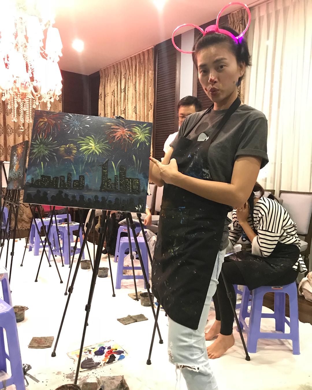 Tin sao Việt: Bất ngờ với tài năng vẽ tranh của đả nữ Ngô Thanh Vân-1