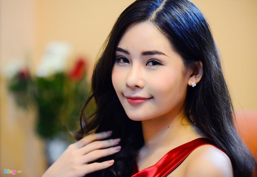 Hai tháng đội vương miện đầy sóng gió của Hoa hậu Đại Dương Ngân Anh-6