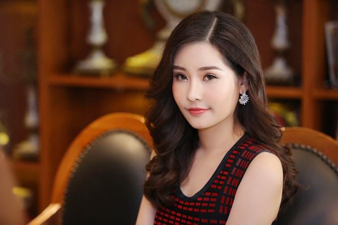 Lê Âu Ngân Anh hủy tiệc cảm ơn trước đề nghị thu hồi vương miện Hoa hậu Đại Dương 2017-2